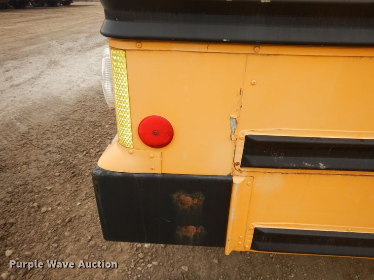 image for item DJ2968 2007 Chevrolet G3500  school bus