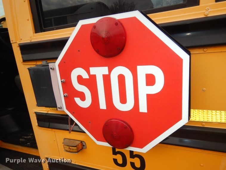 image for item DJ2968 2007 Chevrolet G3500  school bus