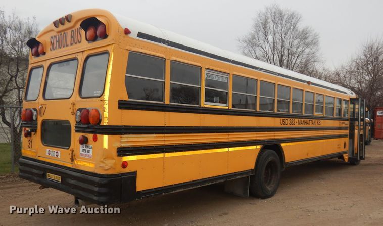 image for item DJ2969 2003 International 3800  school bus