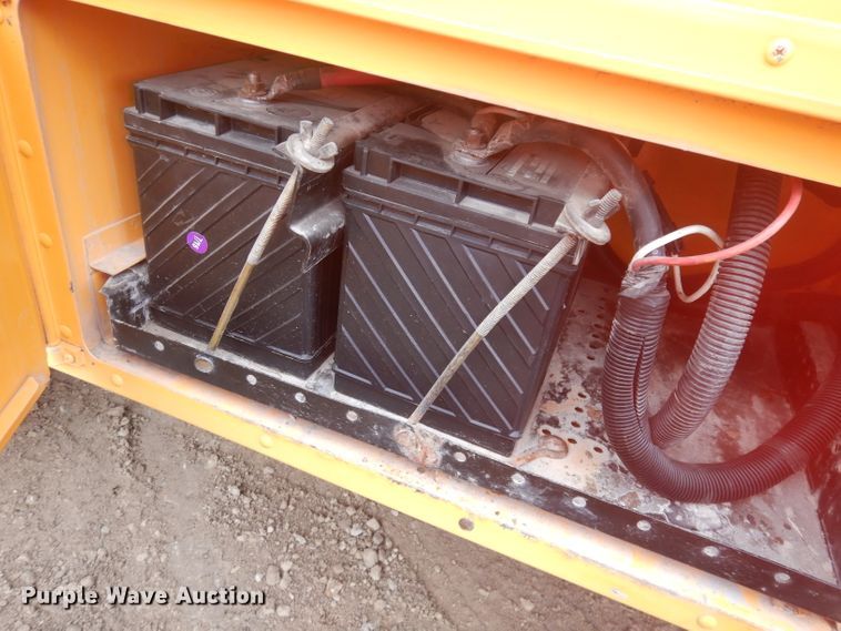 image for item DJ2969 2003 International 3800  school bus