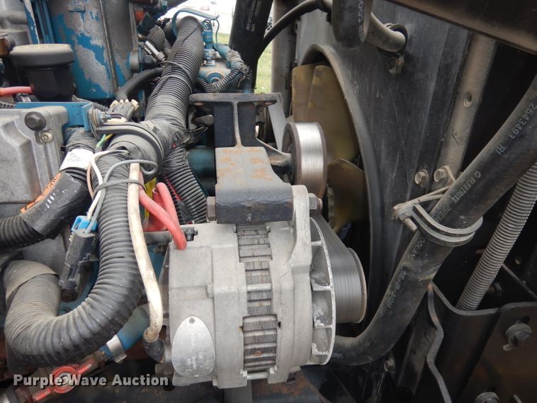 image for item DJ2969 2003 International 3800  school bus