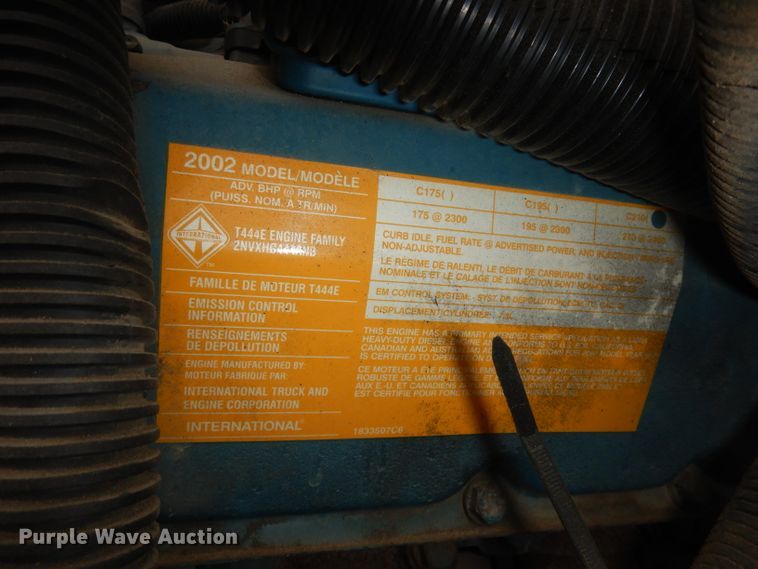 image for item DJ2969 2003 International 3800  school bus