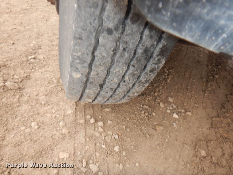 image for item DJ2969 2003 International 3800  school bus