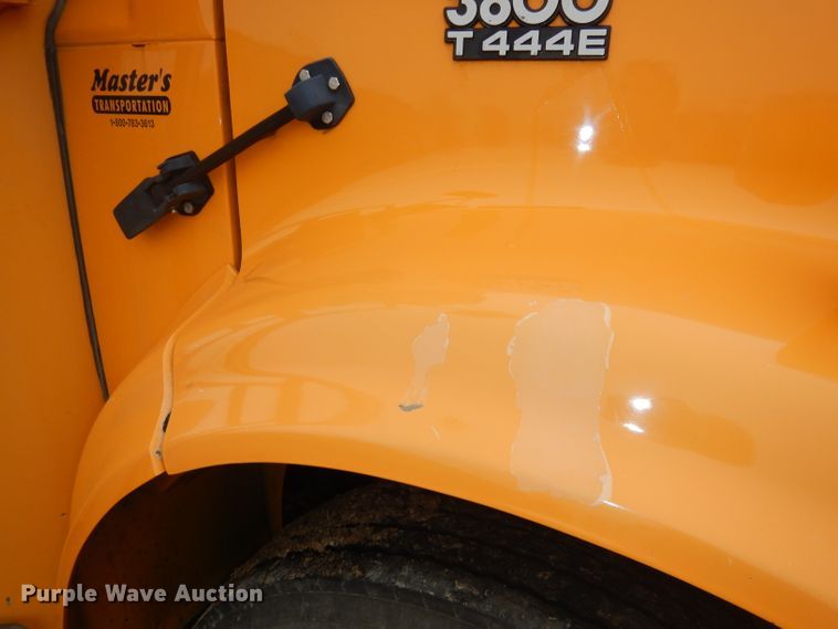 image for item DJ2969 2003 International 3800  school bus