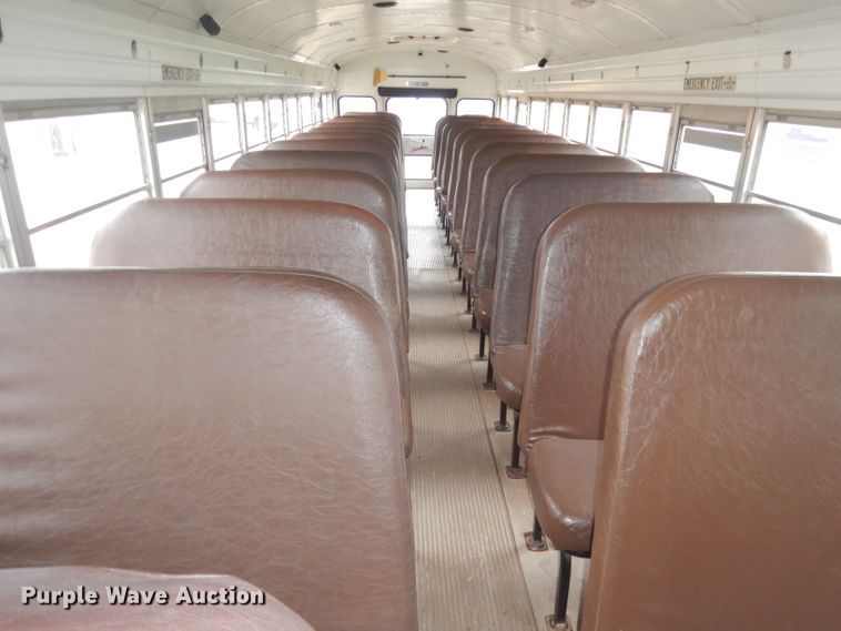 image for item DJ2969 2003 International 3800  school bus