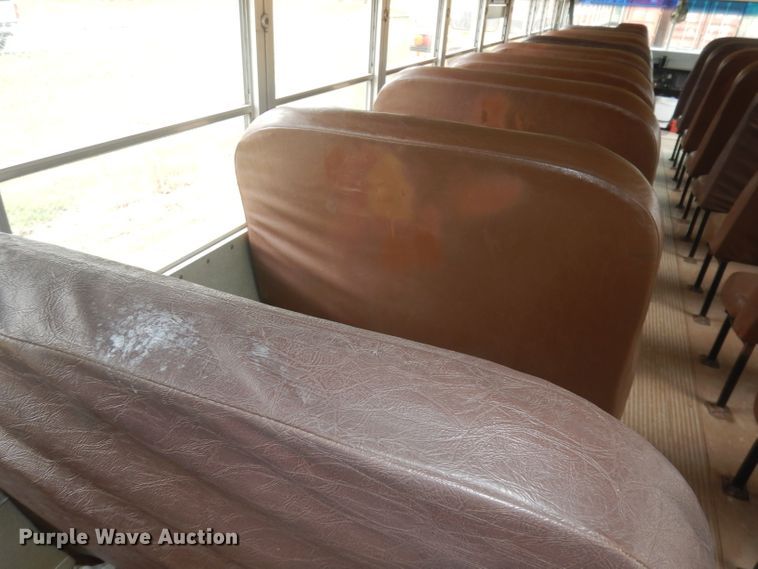 image for item DJ2969 2003 International 3800  school bus