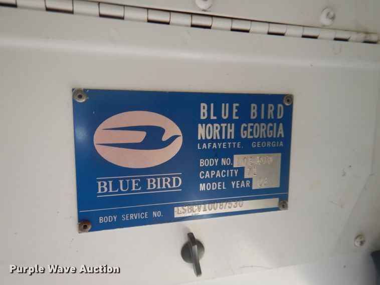 image for item DJ2969 2003 International 3800  school bus