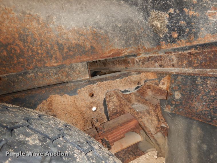 image for item DJ2969 2003 International 3800  school bus