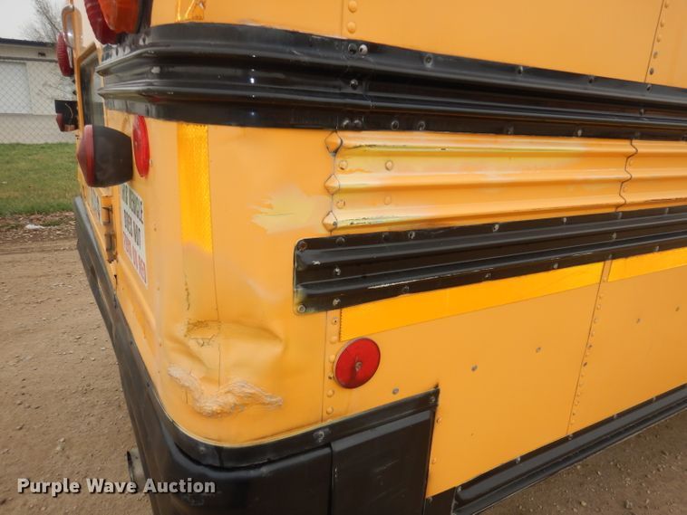 image for item DJ2969 2003 International 3800  school bus