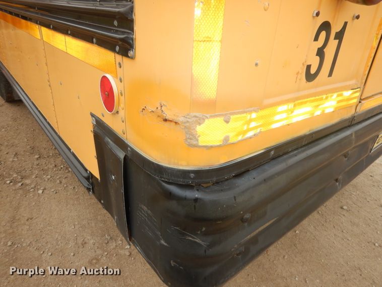 image for item DJ2969 2003 International 3800  school bus