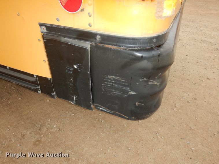 image for item DJ2969 2003 International 3800  school bus