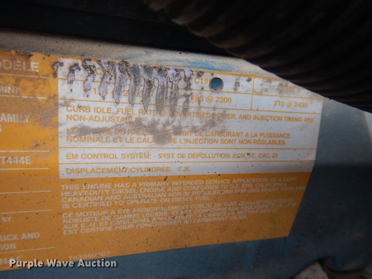 image for item DJ2970 2004 International 3800  school bus