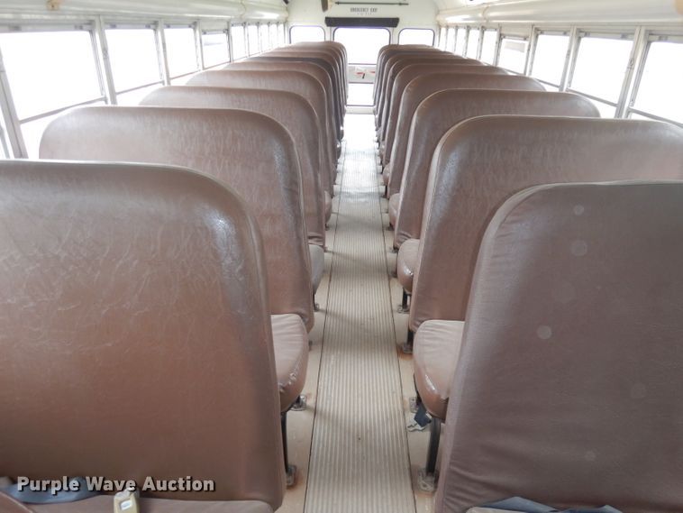 image for item DJ2970 2004 International 3800  school bus