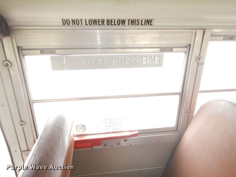 image for item DJ2970 2004 International 3800  school bus