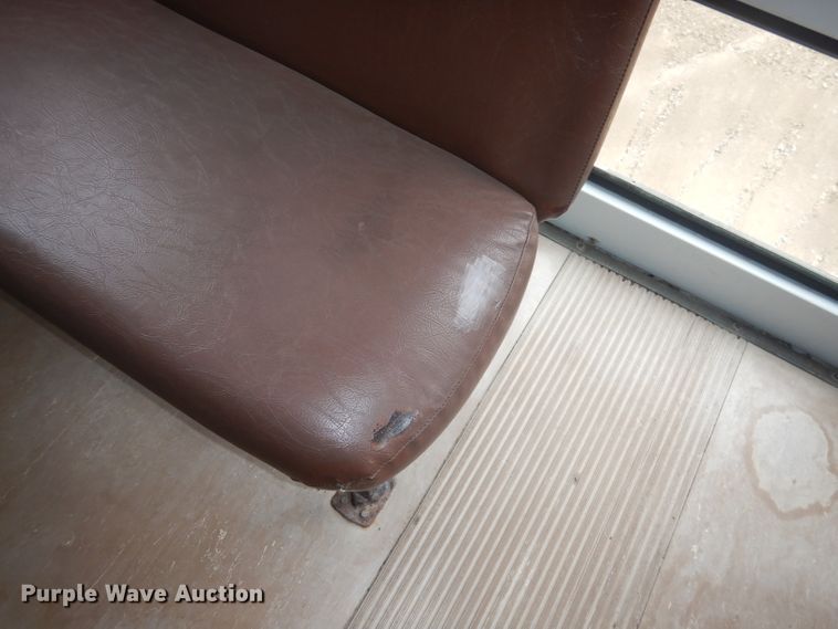 image for item DJ2970 2004 International 3800  school bus