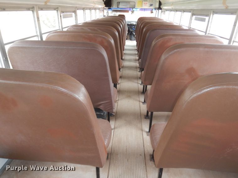 image for item DJ2970 2004 International 3800  school bus