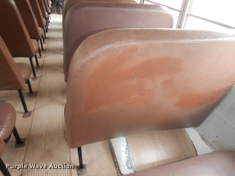 image for item DJ2970 2004 International 3800  school bus