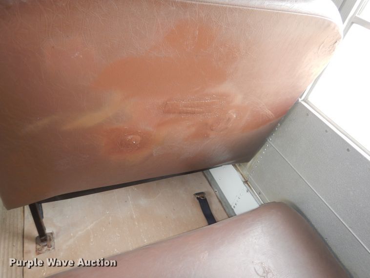 image for item DJ2970 2004 International 3800  school bus