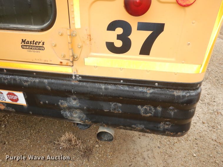 image for item DJ2970 2004 International 3800  school bus