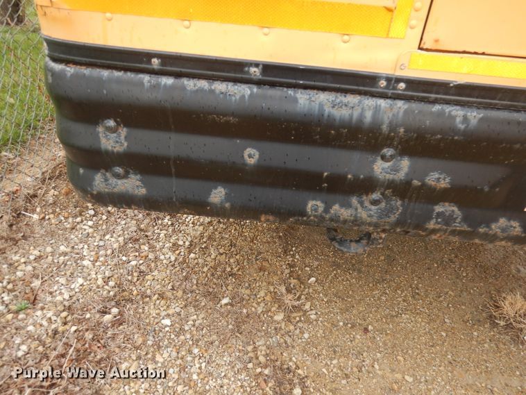 image for item DJ2970 2004 International 3800  school bus