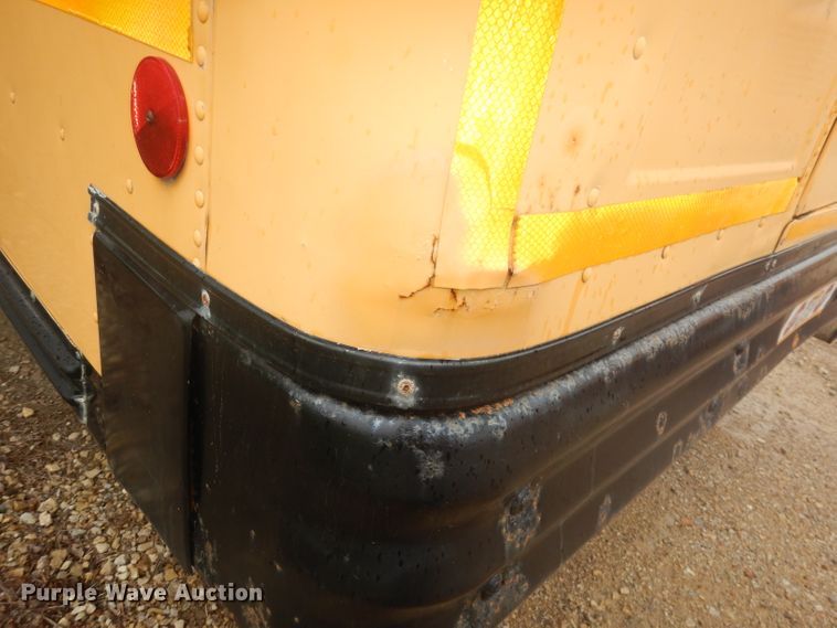 image for item DJ2970 2004 International 3800  school bus