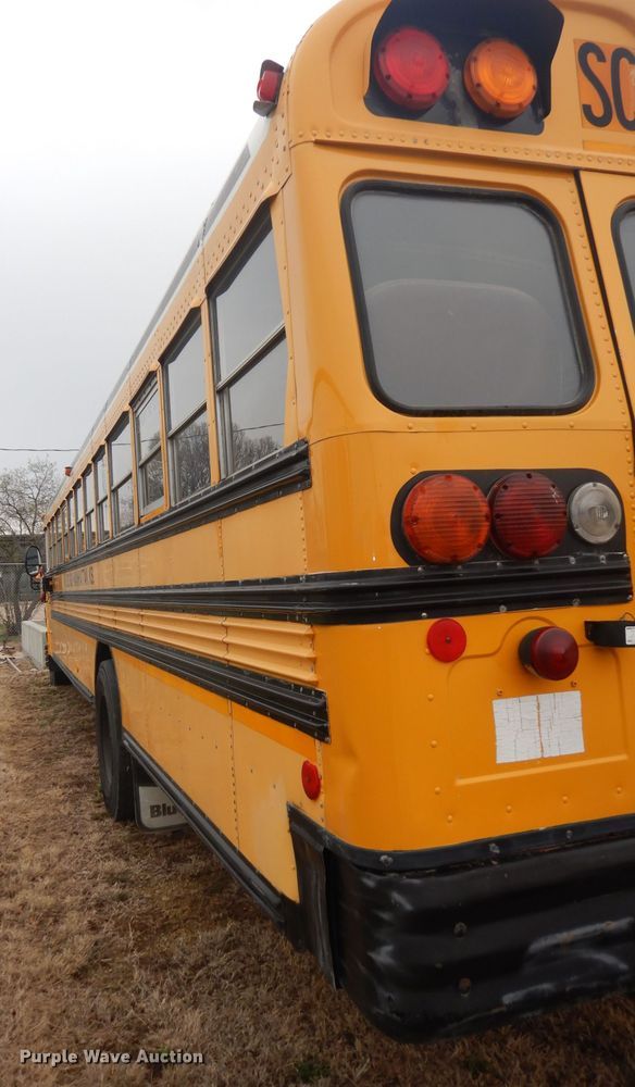 image for item DJ2971 2003 International 3800  school bus