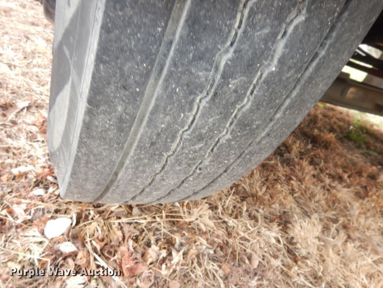 image for item DJ2971 2003 International 3800  school bus