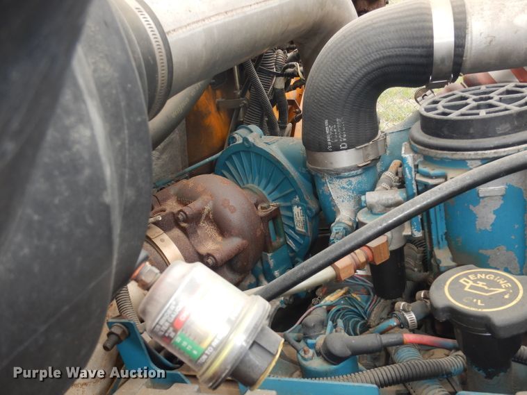 image for item DJ2971 2003 International 3800  school bus