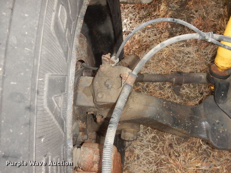 image for item DJ2971 2003 International 3800  school bus