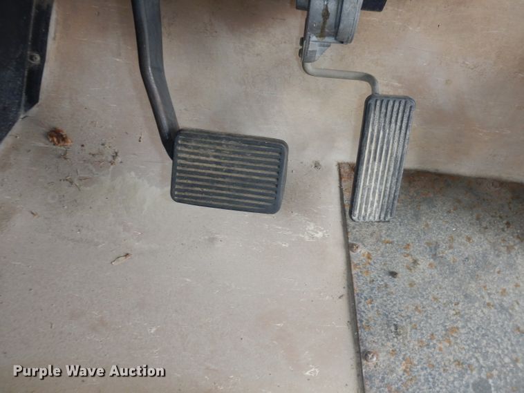 image for item DJ2971 2003 International 3800  school bus