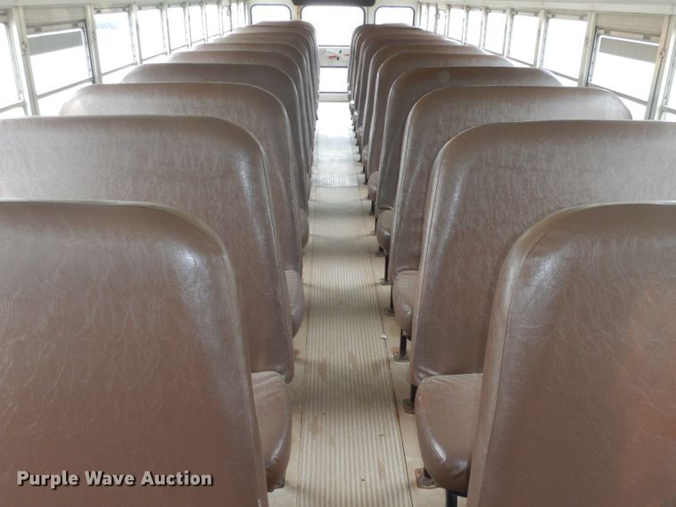 image for item DJ2971 2003 International 3800  school bus