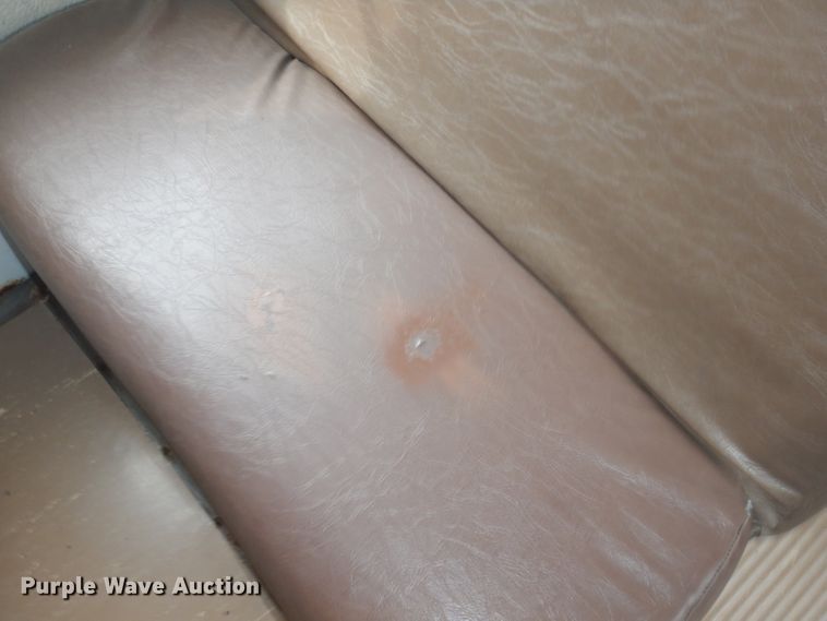 image for item DJ2971 2003 International 3800  school bus