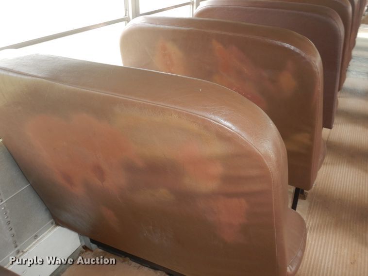 image for item DJ2971 2003 International 3800  school bus