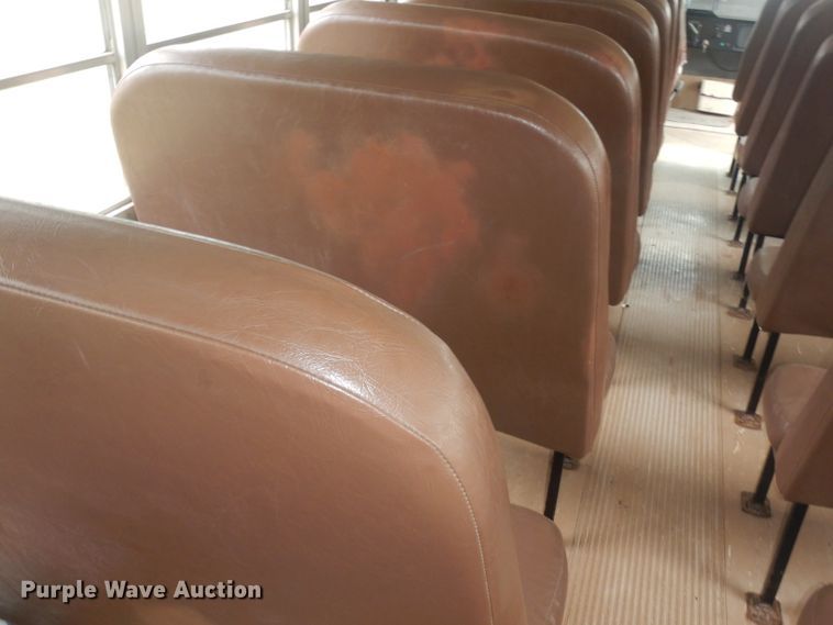 image for item DJ2971 2003 International 3800  school bus