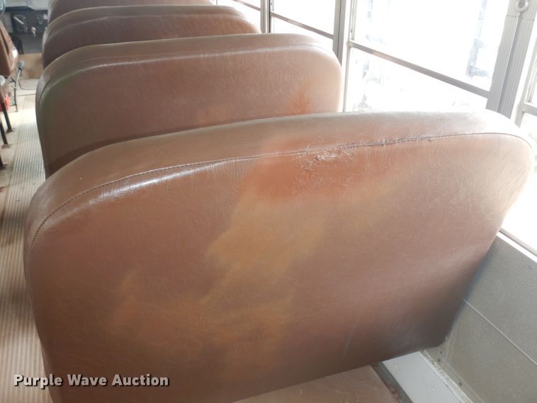 image for item DJ2971 2003 International 3800  school bus