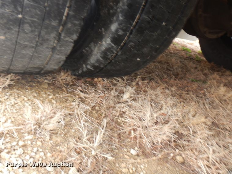 image for item DJ2971 2003 International 3800  school bus