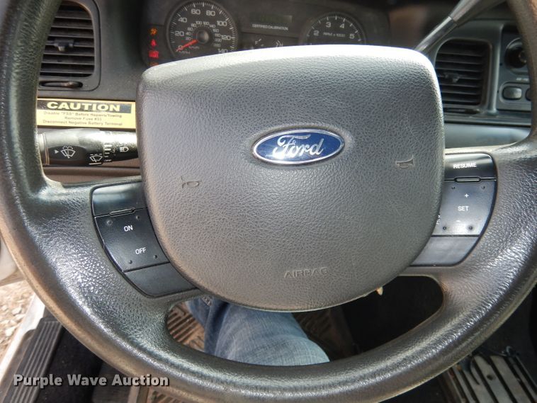 image for item DJ2981 2008 Ford Crown Victoria Police Interceptor