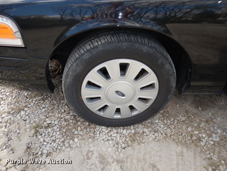 image for item DJ2981 2008 Ford Crown Victoria Police Interceptor