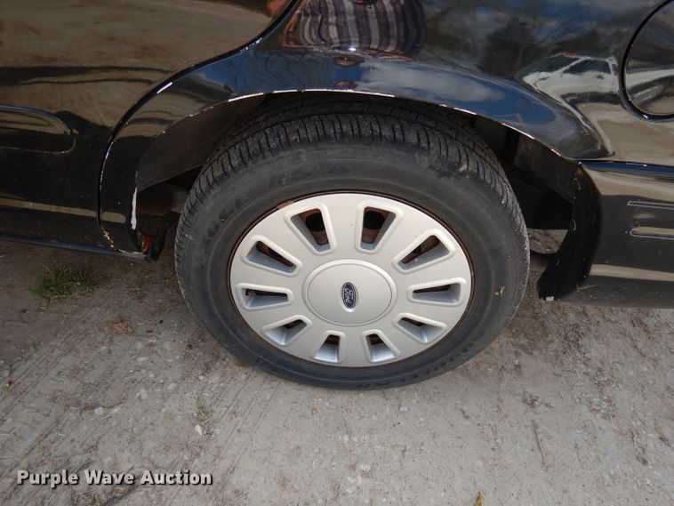 image for item DJ2981 2008 Ford Crown Victoria Police Interceptor