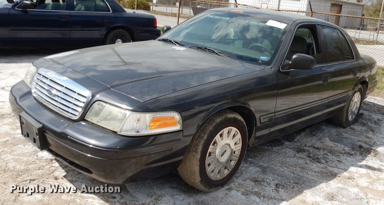 image for item DJ2982 2006 Ford Crown Victoria