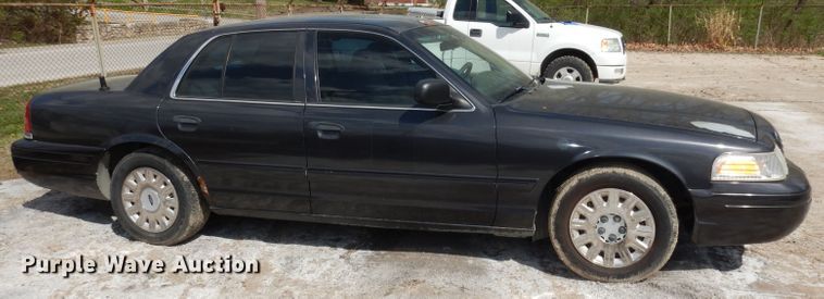 image for item DJ2982 2006 Ford Crown Victoria