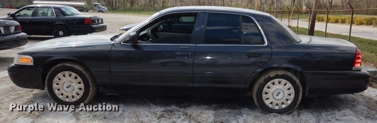 image for item DJ2982 2006 Ford Crown Victoria