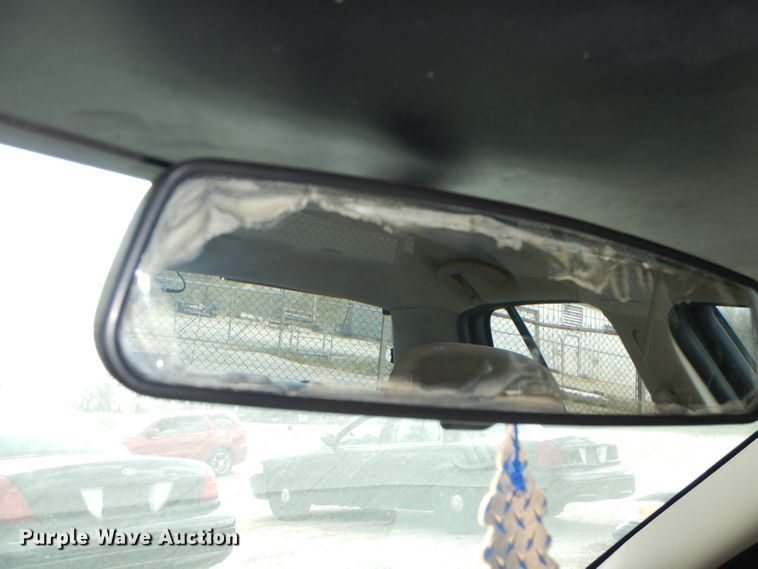 image for item DJ2982 2006 Ford Crown Victoria