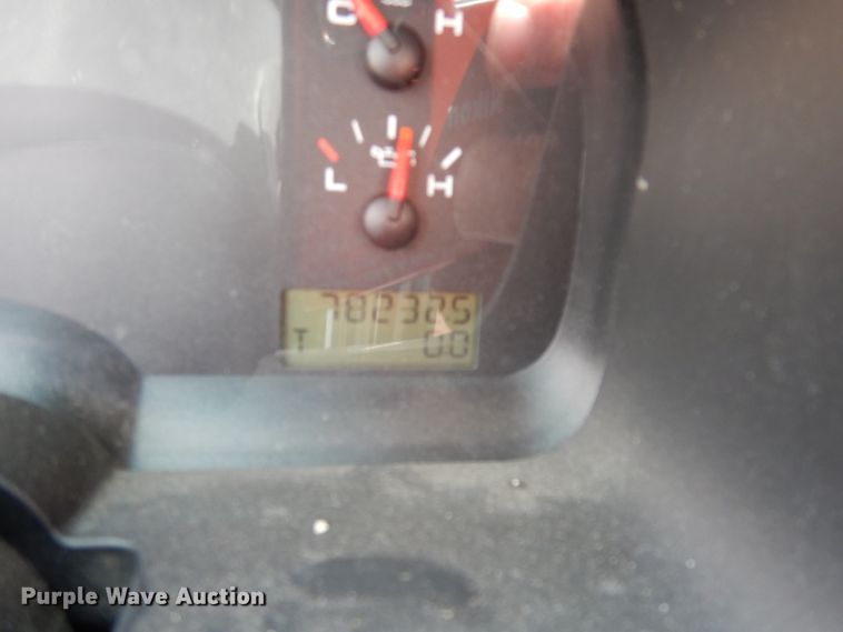 image for item DJ2983 2004 Ford F150  pickup truck