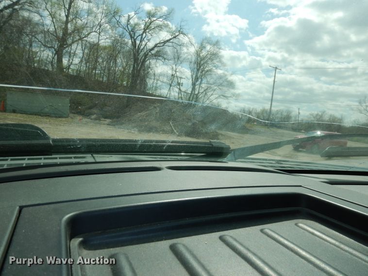 image for item DJ2983 2004 Ford F150  pickup truck