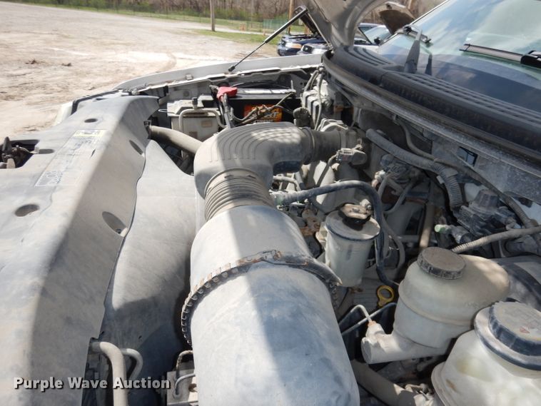 image for item DJ2983 2004 Ford F150  pickup truck