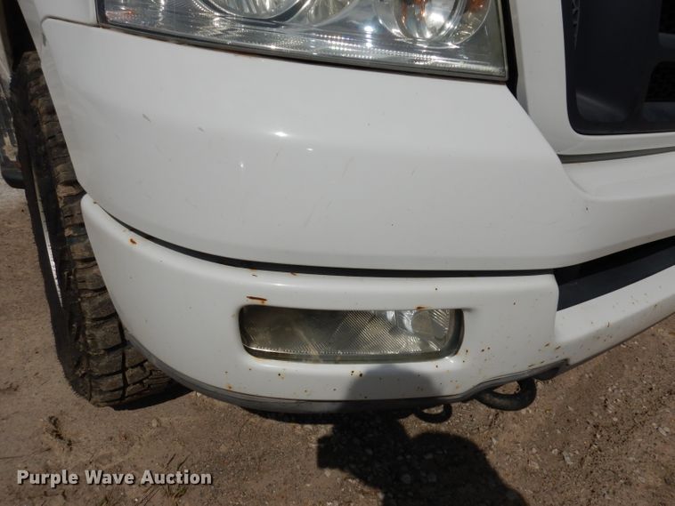 image for item DJ2983 2004 Ford F150  pickup truck