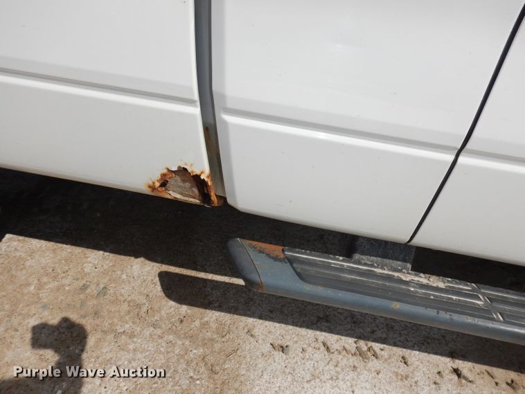 image for item DJ2983 2004 Ford F150  pickup truck