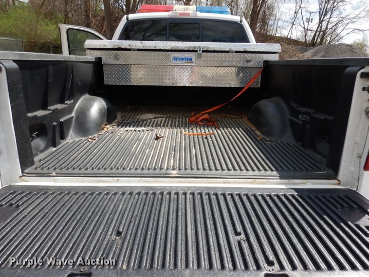 image for item DJ2983 2004 Ford F150  pickup truck