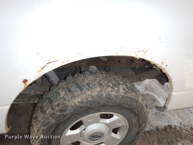 image for item DJ2983 2004 Ford F150  pickup truck